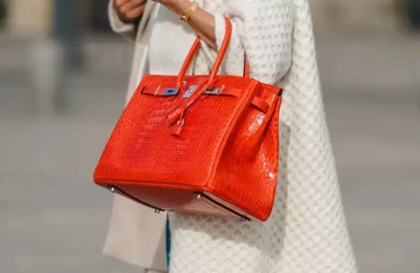 O investimento mais desejado do momento tem nome e sobrenome: Hermès Birkin