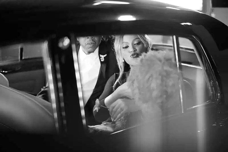 Tiffany&Co. estreia o filme bônus Date Night à sua campanha About Love estrelando Beyoncé e Jay-Z